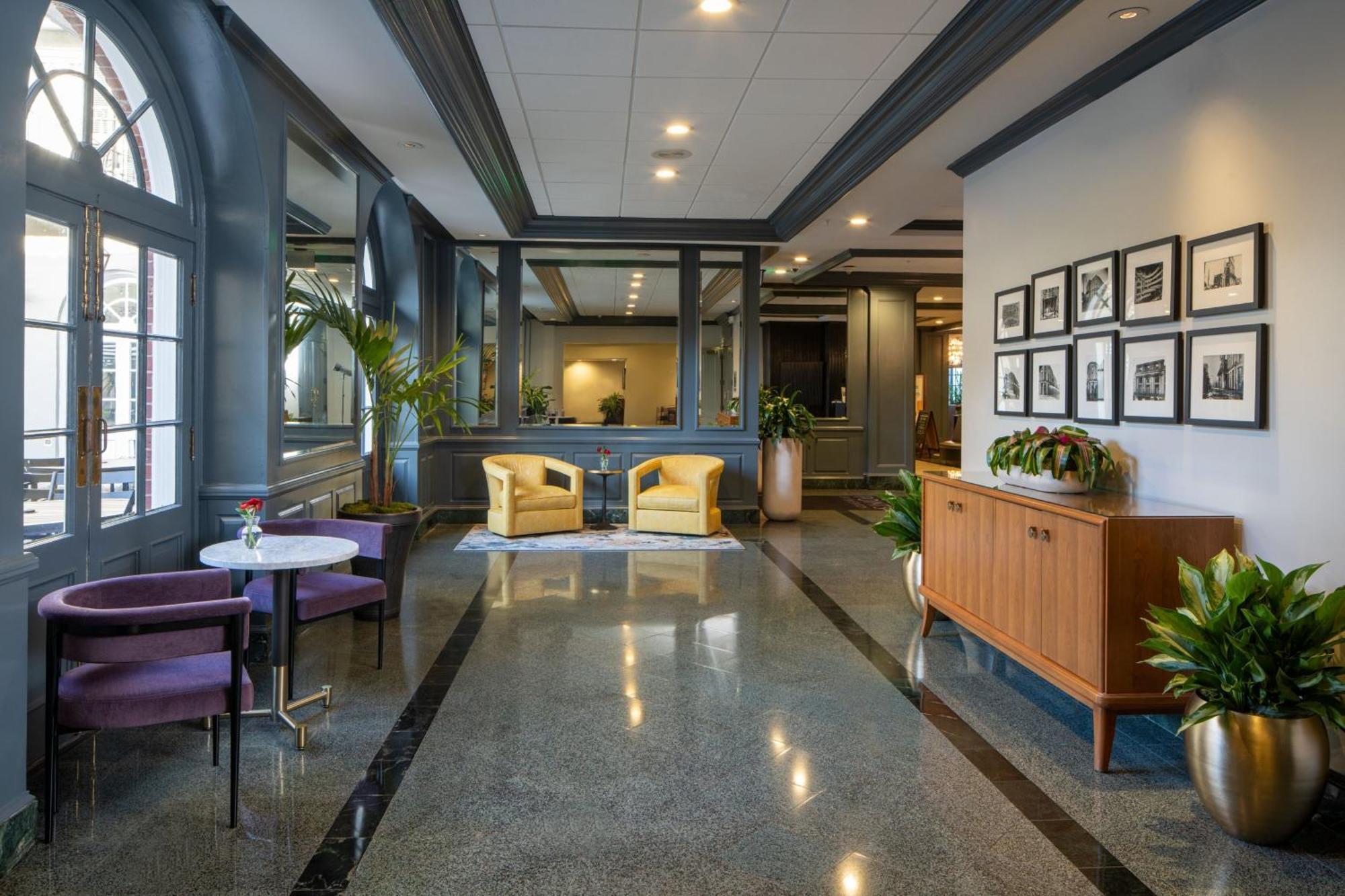 Four Points By Sheraton French Quarter New Orleans Exterior photo