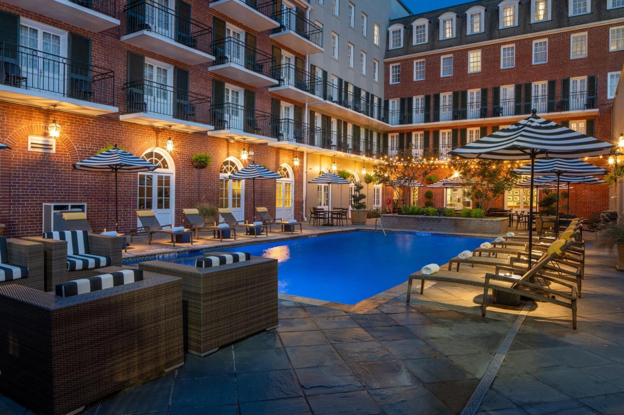 Four Points By Sheraton French Quarter New Orleans Exterior photo